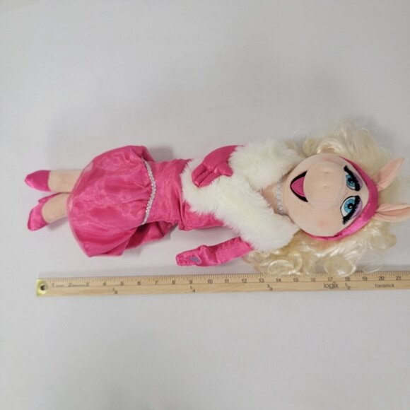 Disney Store MUPPETS Miss Piggy hot pink dress faux fur plush toy Most Wanted - Picture 7 of 7